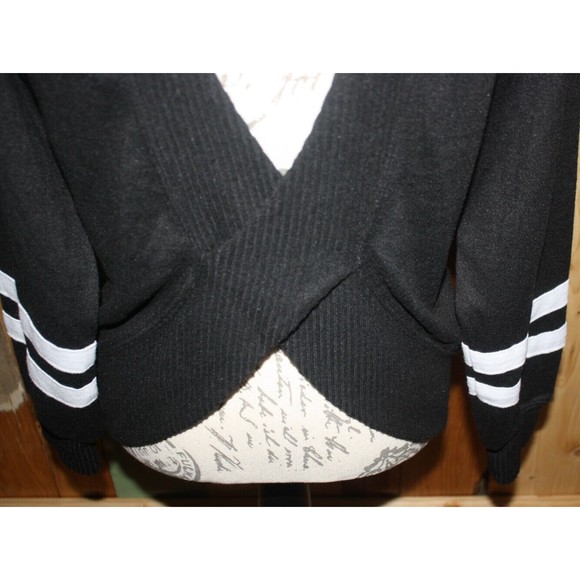 No Boundaries Black LS Cross-Over Keyhole Back Knit Sweater Sz S(3/5) Comfy NWT - Picture 6 of 10